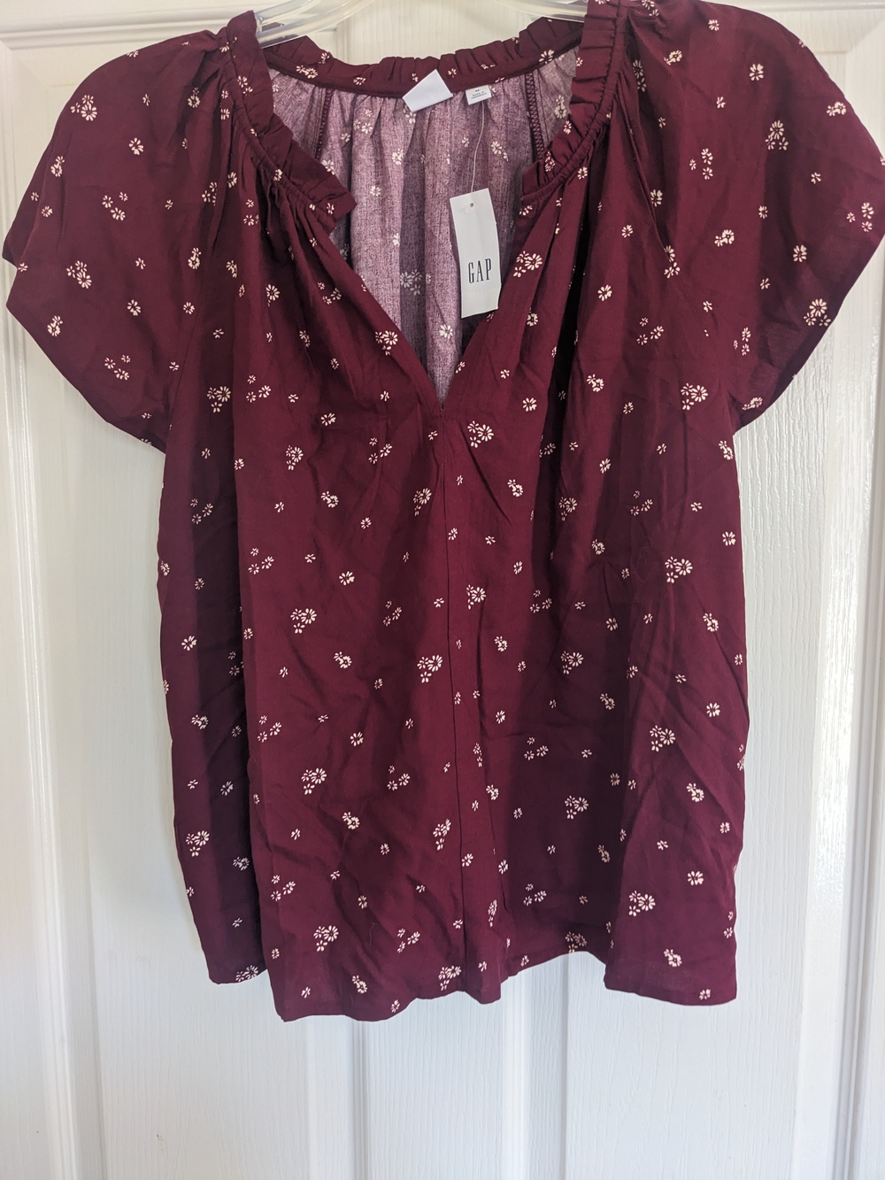 GAP Women's Burgundy Floral Short-Sleeve Peasant Top